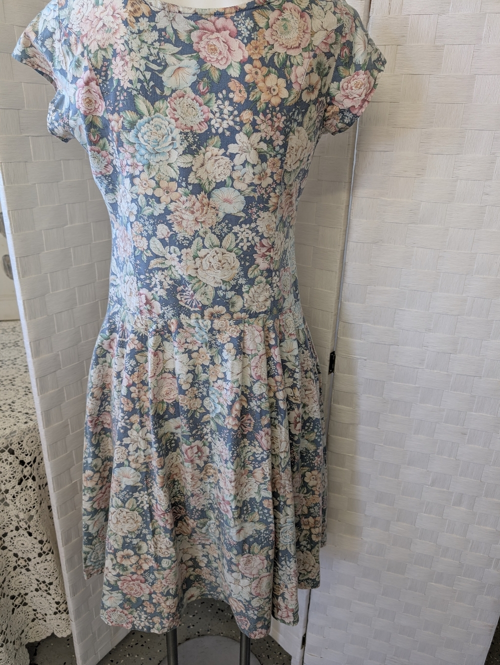 VINTAGE Cottagercore1990 Floral Button-Front Women's Dress in Dusty Blue Pink - Picture 3 of 5